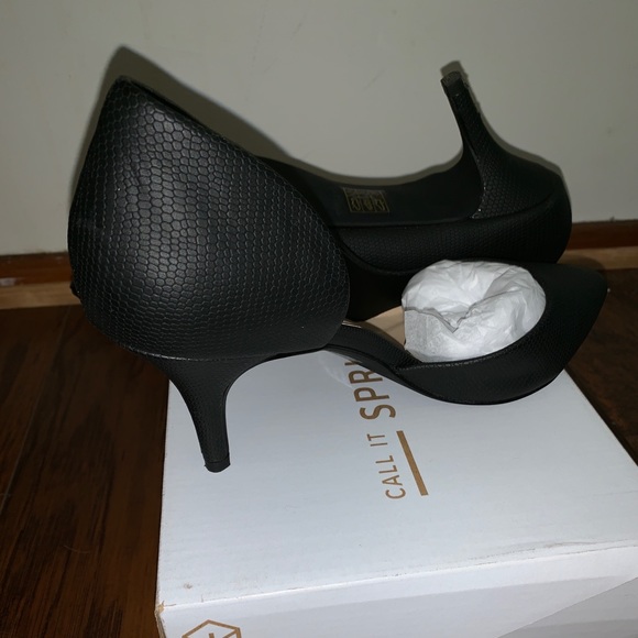 Faux snake skin pointed toe heels - Picture 4 of 5